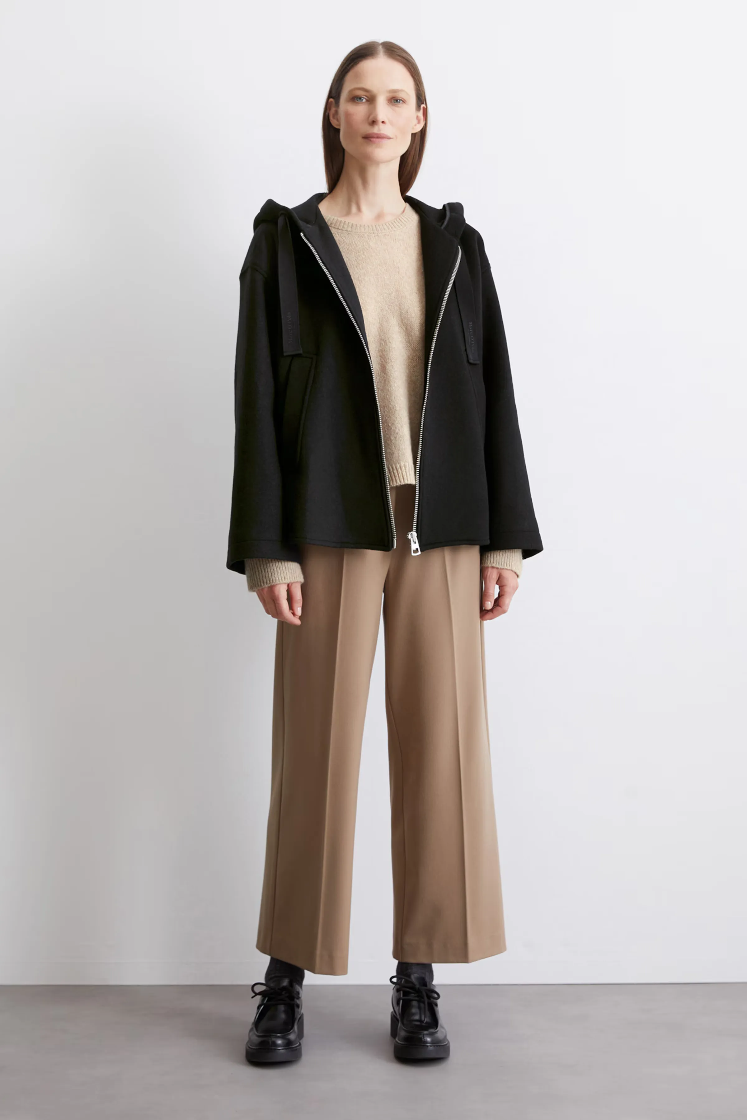 Short Cape Black Wool Coat